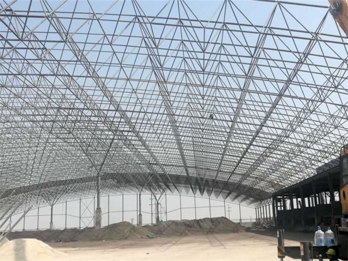 万源钢厂料仓网架工程